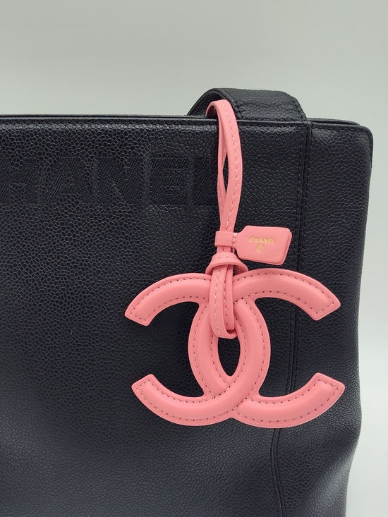 Source Unknown Accessories - CHANEL Makeup Promotional Pink Lambskin Leather CC Logo Bag Charm Gold Hardware